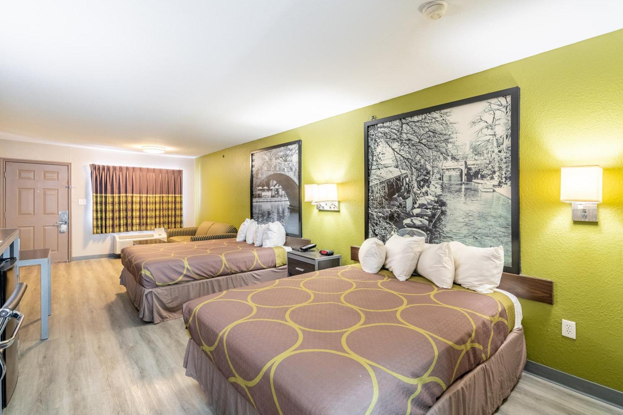 Super 8 By Wyndham San Antonio/Riverwalk Area Экстерьер фото